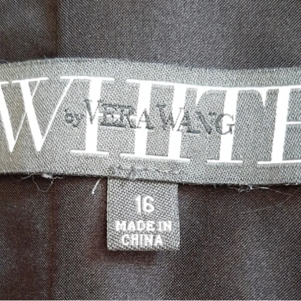 VERA WANG- Elegant Black Women's Dress - Picture 5 of 5